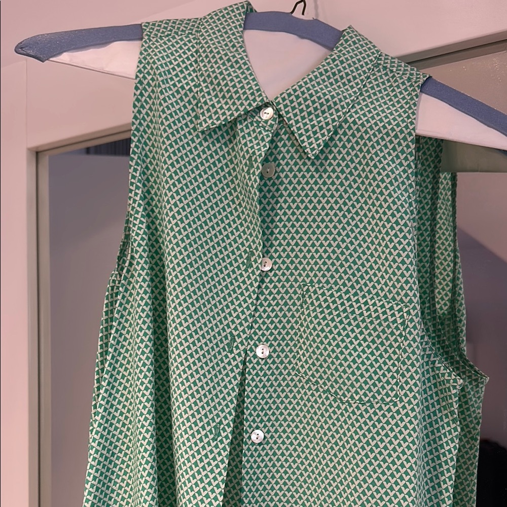 Equipment Green Patterned Sleeveless Blouse